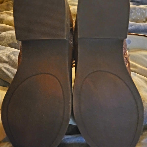 BEBE STYLISH BOOTIES - Picture 2 of 4